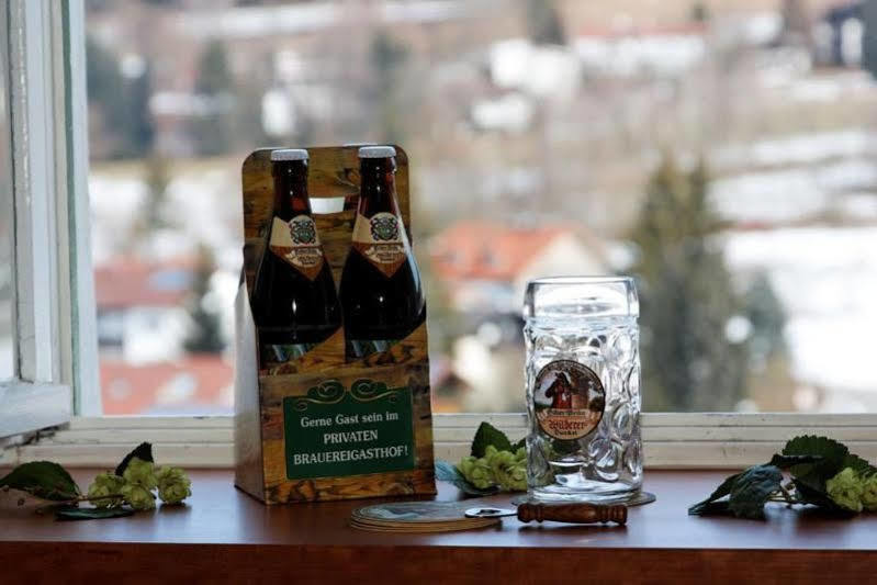 ホテル Brauerei-Gasthof Eck Böbrach エクステリア 写真